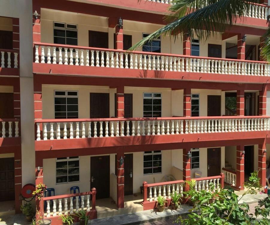 Melati Tanjong Beach Resort パンタイ・サナング エクステリア 写真